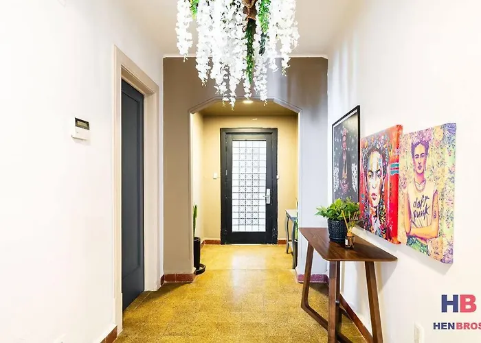 Hermosa Casa Remodelada Con Terraza Privada Casa de férias Cidade do México