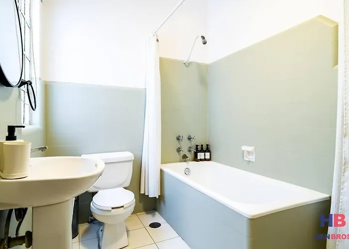 Hermosa Casa Remodelada Con Terraza Privada * Cidade do México