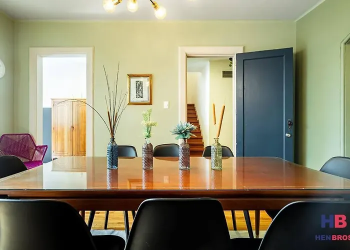 Hermosa Casa Remodelada Con Terraza Privada Casa de férias