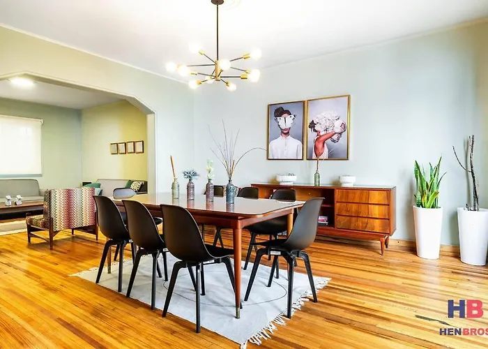 Hermosa Casa Remodelada Con Terraza Privada *