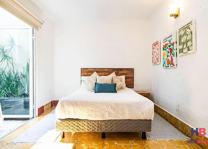 Hermosa Casa Remodelada Con Terraza Privada *