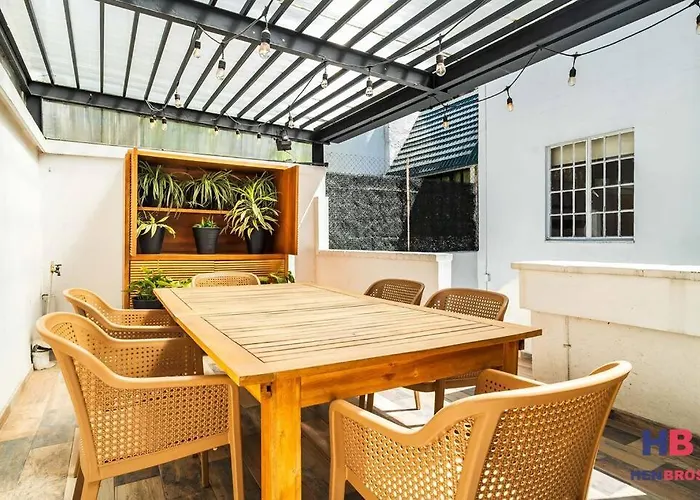 Hermosa Casa Remodelada Con Terraza Privada Casa de férias Cidade do México